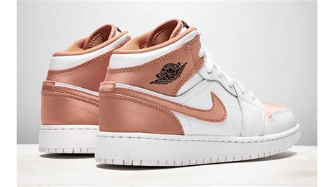 jordan 1 rose gold shoes